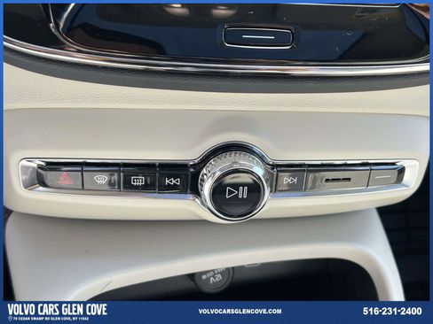 Used 2023 Volvo XC40 B5 Plus w/ Driver Assist Package AWD/4WD image 30