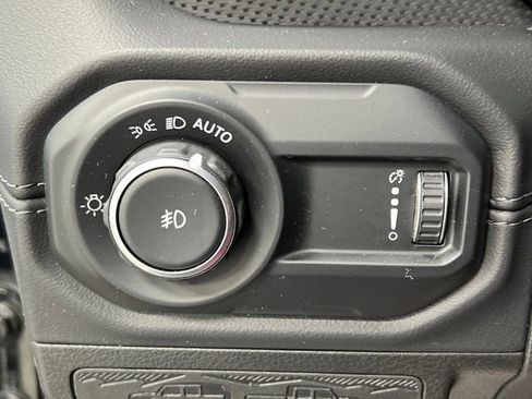 Used 2024 Jeep Wrangler Unlimited Rubicon 392 AWD/4WD image 32