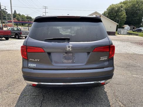 Used 2017 Honda Pilot Touring image 13