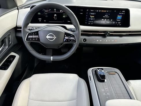 Used 2024 Nissan Ariya AWD image 15