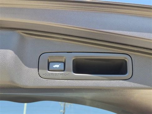 Used 2018 Honda CR-V EX-L image 10