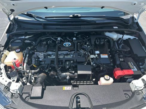 Used 2020 Toyota Corolla LE FWD image 30