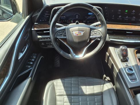 Used 2024 Cadillac Escalade ESV Sport Platinum w/ LPO, ONYX Package AWD/4WD image 12