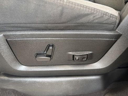 Used 2024 RAM 2500 Big Horn image 15