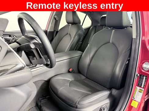 Used 2021 Toyota Camry XSE w/ Navigation Package image 11