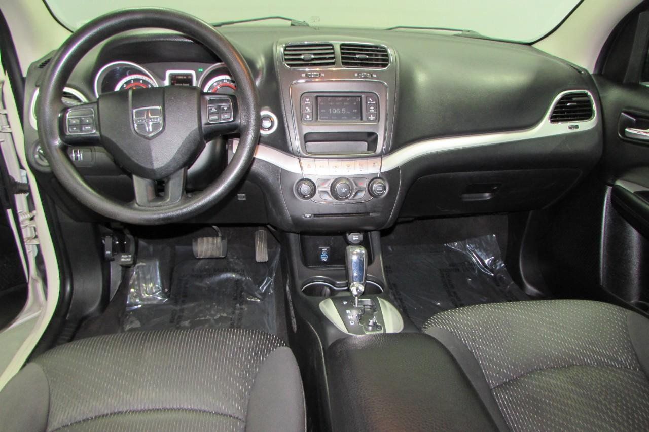 Used 2017 Dodge Journey SE w/ Flexible Seating Group FWD image 23