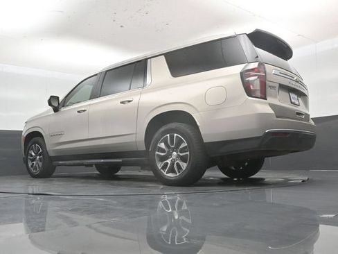 Used 2021 Chevrolet Suburban LT w/ Rear Media and Nav Package AWD/4WD image 50