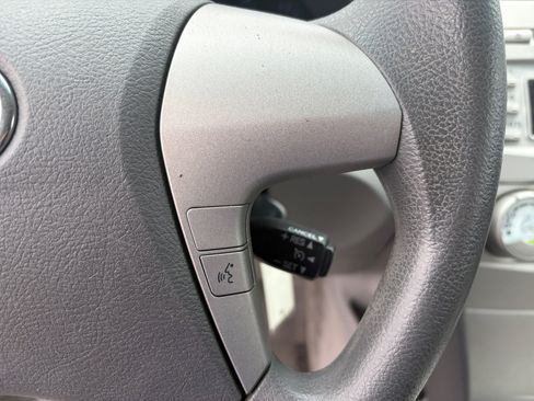 Used 2010 Toyota Camry FWD image 15