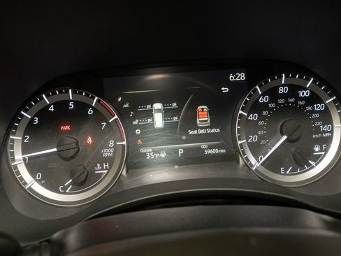 Used 2023 Toyota Highlander LE image 18