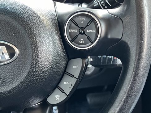 Used 2016 Kia Soul image 25