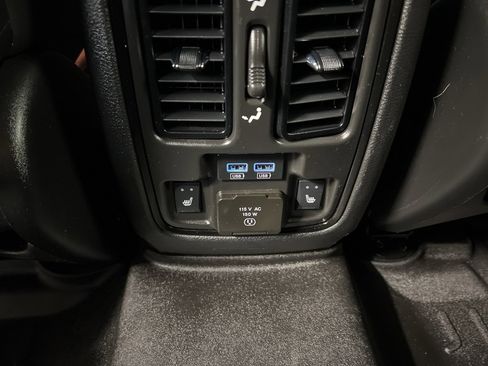 Used 2024 Dodge Durango SRT image 31