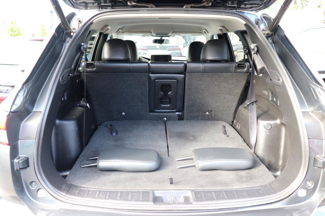 Used 2024 Mitsubishi Outlander AWD image 58