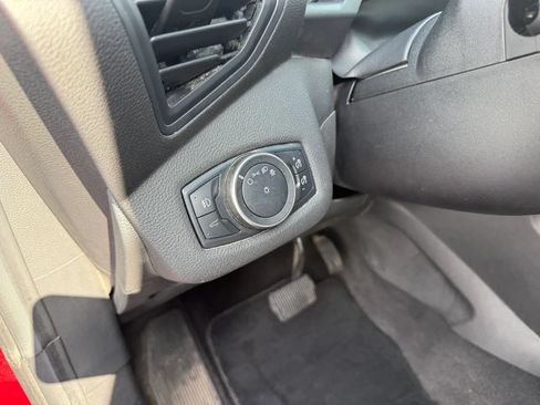 Used 2019 Ford Escape SEL AWD/4WD image 14