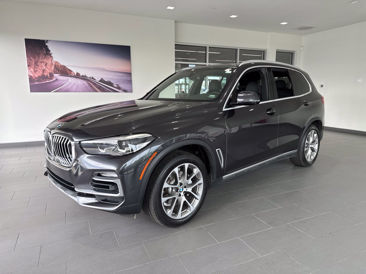 Used 2020 BMW X5 xDrive40i w/ Convenience Package AWD/4WD image 4