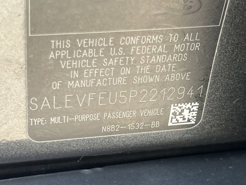 Used 2023 Land Rover Defender 130 First Edition AWD/4WD image 31