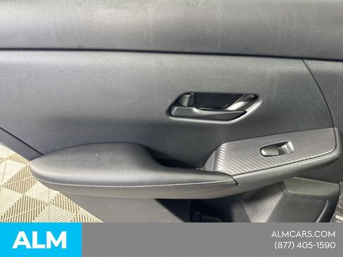 Used 2024 Nissan Sentra SV FWD image 24