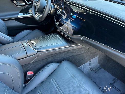 Used 2025 Mercedes-Benz E 53 AMG e 4MATIC Sedan image 33