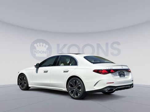 New 2026 Mercedes-Benz E 350 4MATIC Sedan image 4
