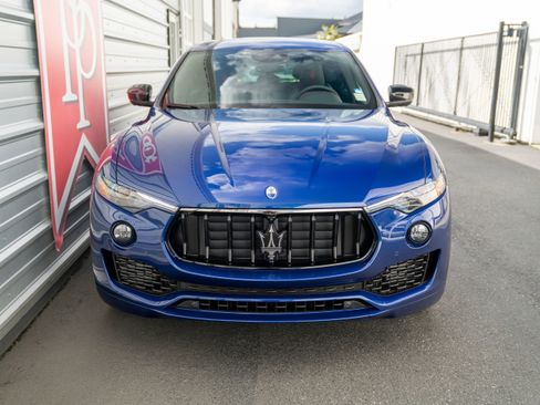 Used 2024 Maserati Levante GT Ultima image 42