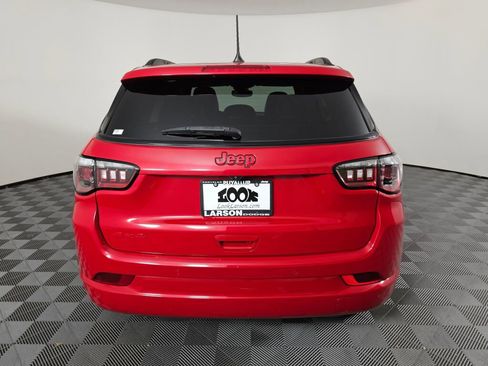 Used 2023 Jeep Compass Limited image 4