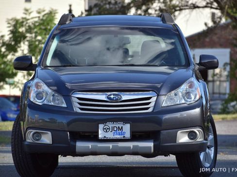Used 2011 Subaru Outback 2.5i Limited AWD/4WD image 3