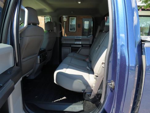 Used 2020 Ford F150 XLT w/ Equipment Group 302A Luxury AWD/4WD image 18