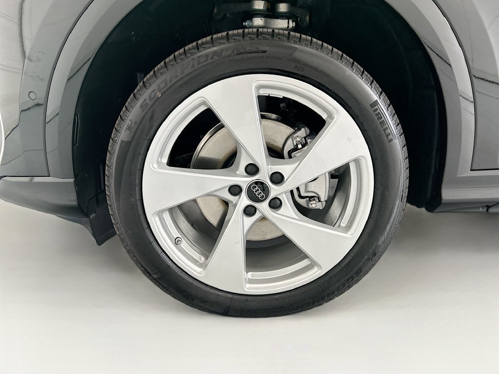 Used 2026 Audi Q5 Premium Plus AWD/4WD image 30