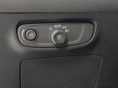 Used 2024 Buick Encore GX Preferred w/ Comfort Package FWD image 12