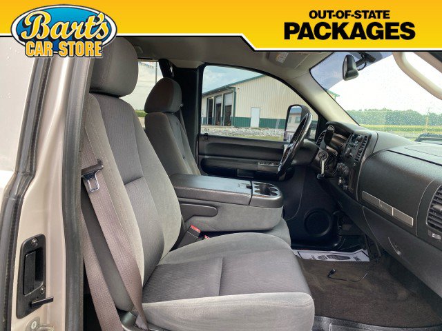 Used 2009 Chevrolet Silverado 2500 LT w/ Snow Plow Prep Package AWD/4WD image 10