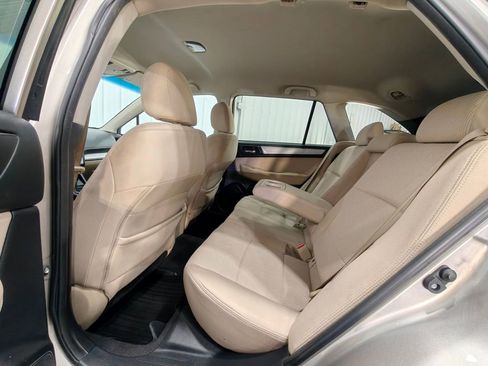Used 2017 Subaru Outback 2.5i Premium AWD/4WD image 23