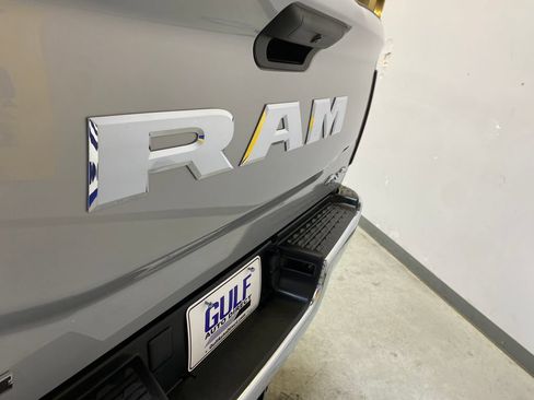 Used 2026 RAM 2500 Big Horn AWD/4WD image 17