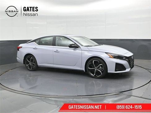 New 2025 Nissan Altima 2.5 SR image 1