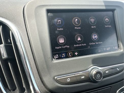 Used 2024 Chevrolet Equinox LS w/ LS Convenience Package FWD image 9