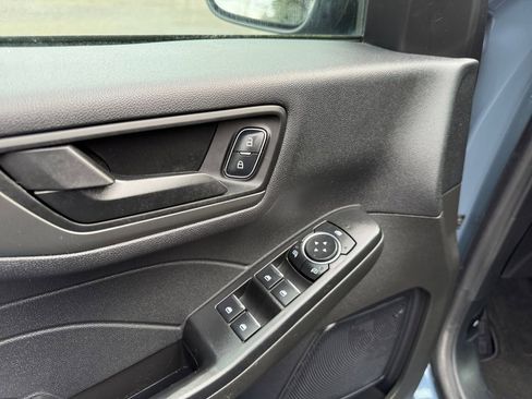 Used 2024 Ford Escape Active image 11