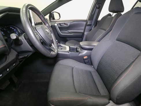 Used 2023 Toyota RAV4 SE image 46