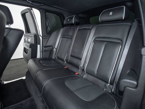 Used 2019 Rolls-Royce Cullinan AWD/4WD image 62