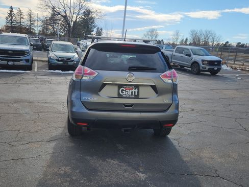 Used 2016 Nissan Rogue SV image 11