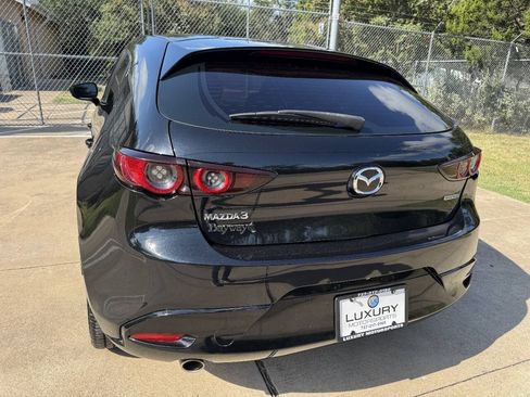 Used 2021 MAZDA MAZDA3 s FWD image 8