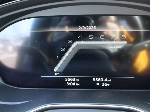 Used 2025 Audi SQ5 Premium Plus w/ Premium Plus Package image 10