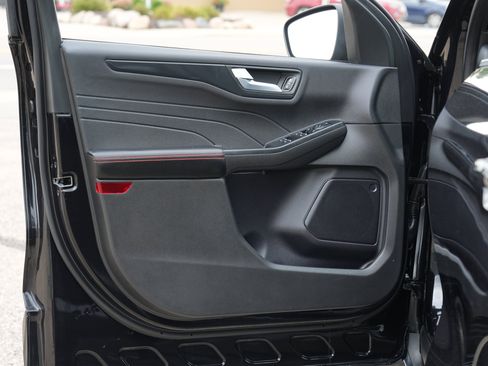 Used 2024 Ford Escape ST-Line w/ Tech Pack #1 AWD/4WD image 16