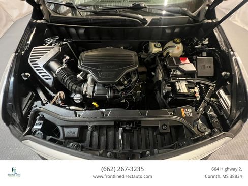 Used 2017 Cadillac XT5 Luxury w/ Driver Awareness Package AWD/4WD image 26