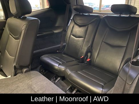 Used 2023 Cadillac XT6 Premium Luxury image 27