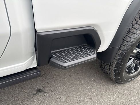 New 2026 GMC Sierra 2500 AT4 w/ AT4 Premium Plus Package image 64