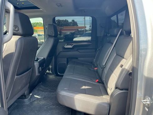 Used 2024 Chevrolet Silverado 2500 LT AWD/4WD image 11