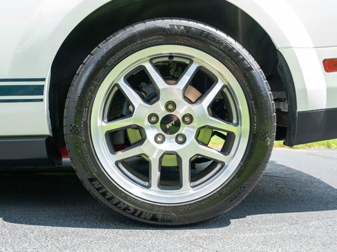 Used 2008 Ford Mustang Shelby GT500 RWD image 29