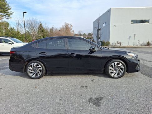 Used 2023 Subaru Legacy Limited image 7