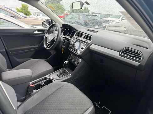 Used 2019 Volkswagen Tiguan S w/ Driver Assistance Package FWD image 5