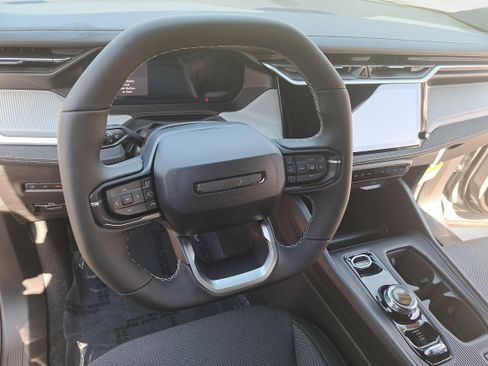 New 2026 Jeep Cherokee Laredo AWD/4WD image 15
