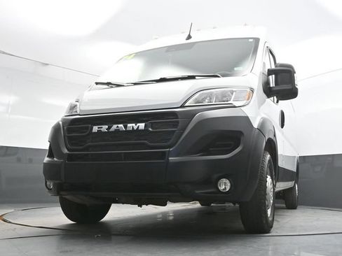 Used 2024 RAM ProMaster 2500 w/ Convenience Group FWD image 31