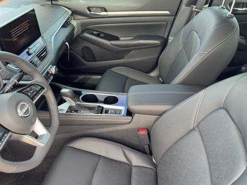 New 2025 Nissan Altima 2.5 SL image 19